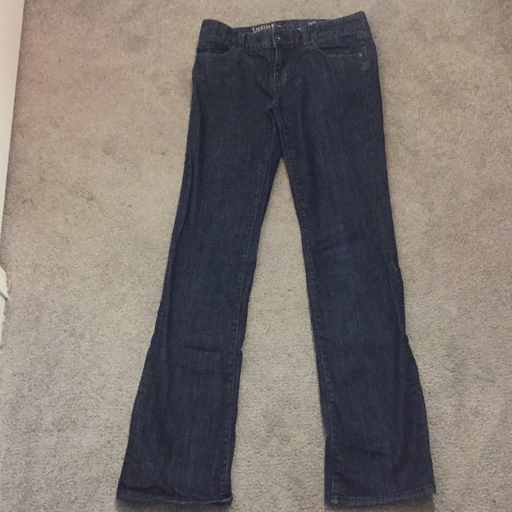 Dark Tommy Hilfiger jeans.